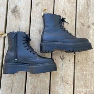 Dr. Martens Vegan Leather Jadon II Mono Boots - 9W/8M